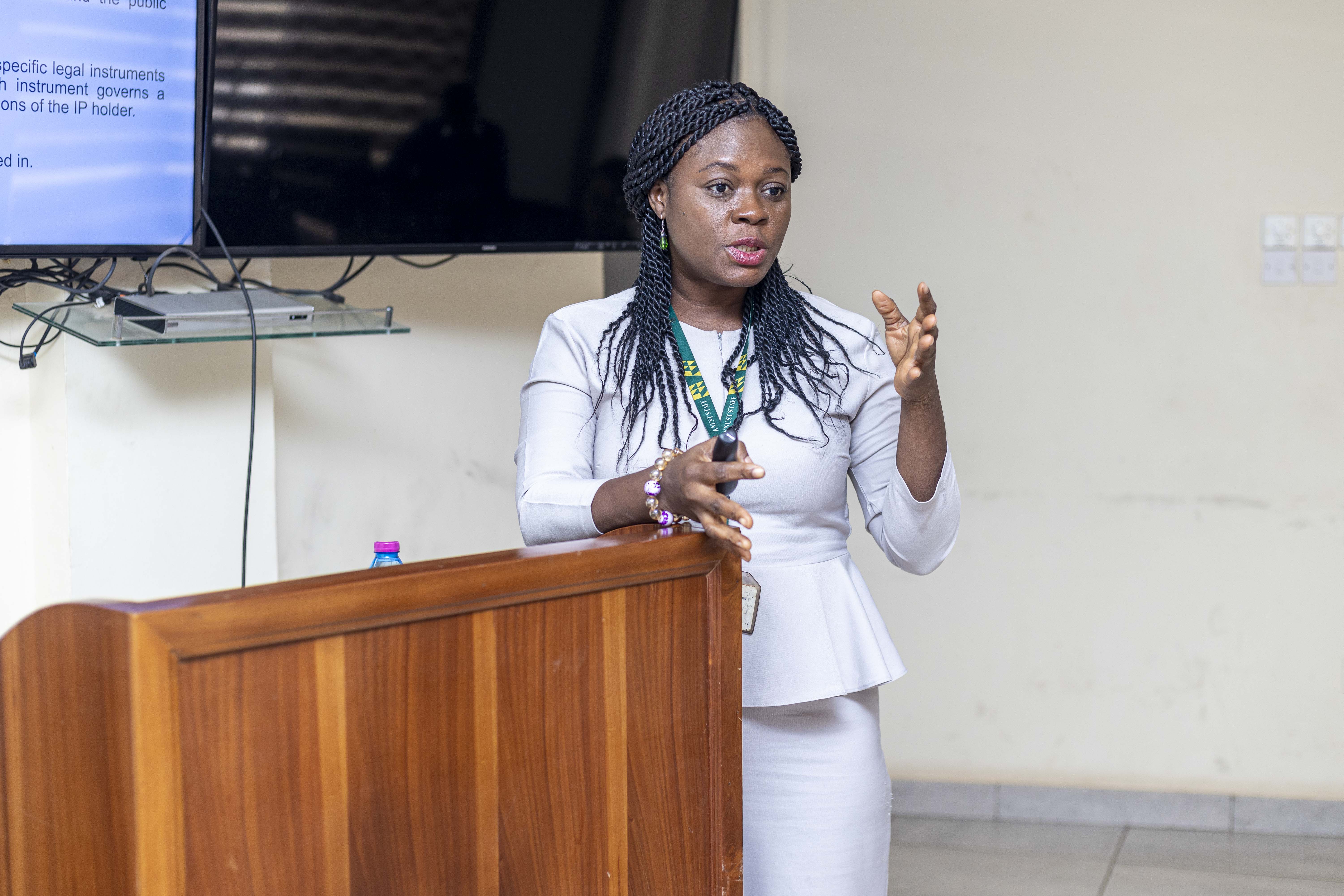 Intellectual Property and Technology Transfer at the Business Management and Regulatory Requirements Workshop for Student-Led Start‑ups