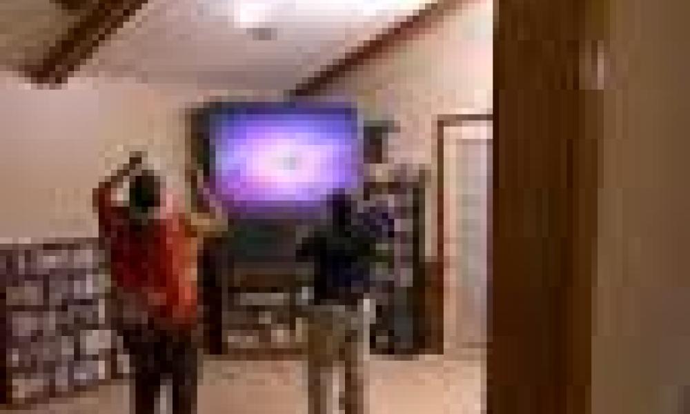 Could playing video games help kids lose weight, gain confidence?