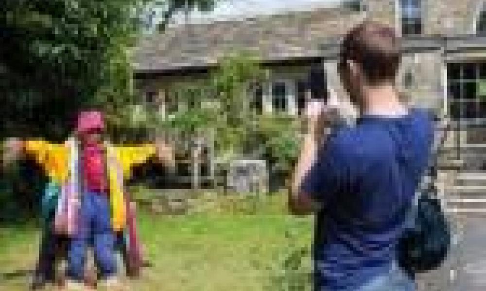 Teach students to navigate fake news, say researchers