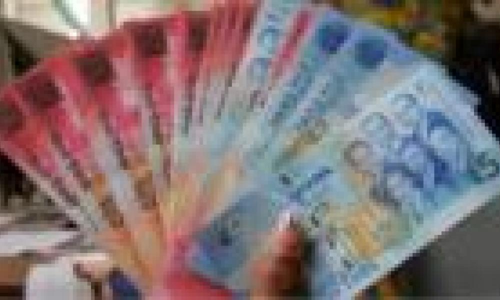 Cedi depreciates 3 per cents in 6 months